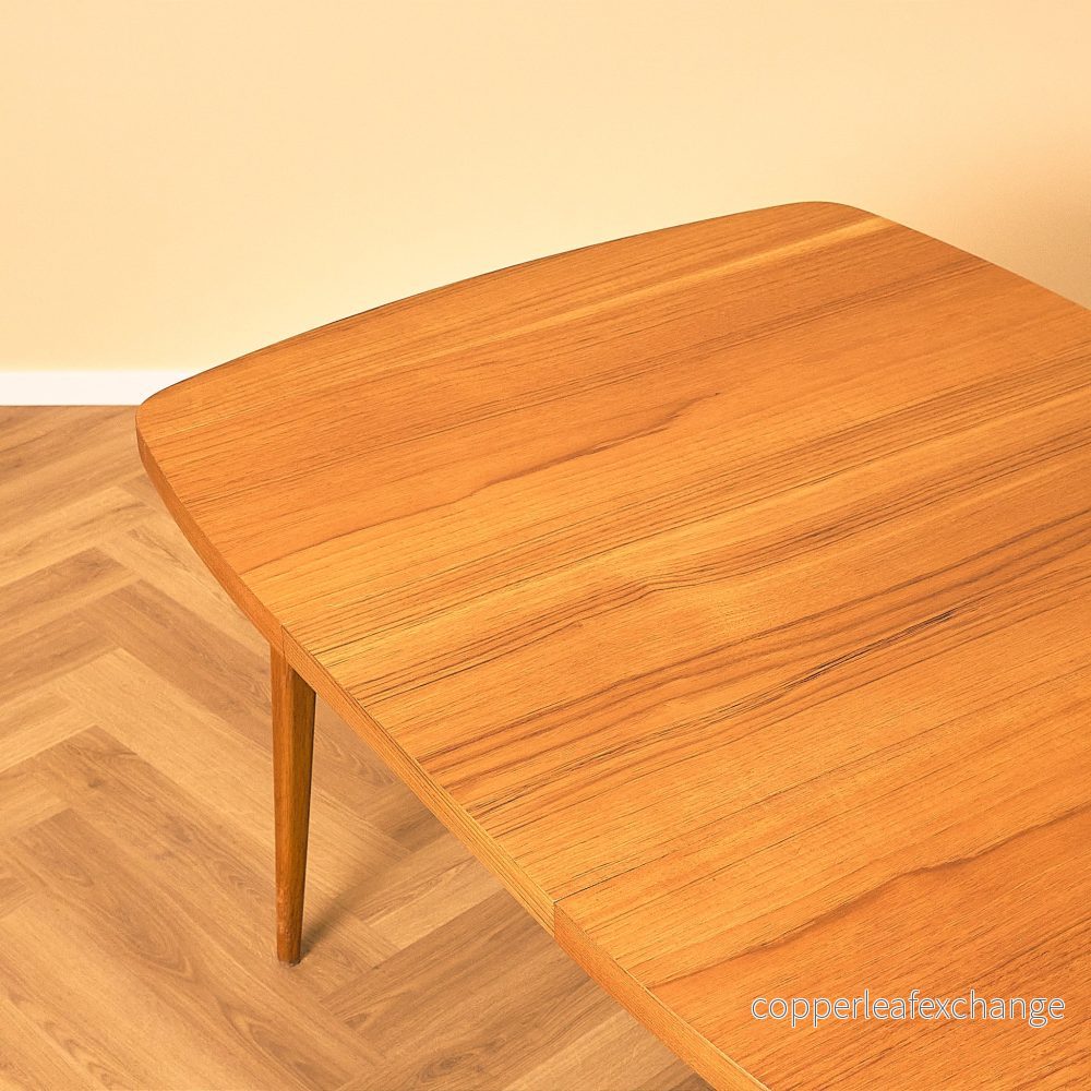 Swedish square dining table in teak and oak by AB Möbelfabriken Linden - Bild 3