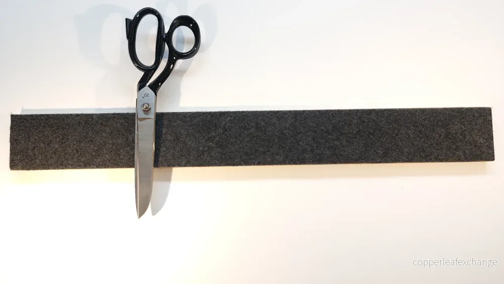 Magnetisk kniv och nyckelhållare med filt Magnetisk kniv och nyckelhållare med filt