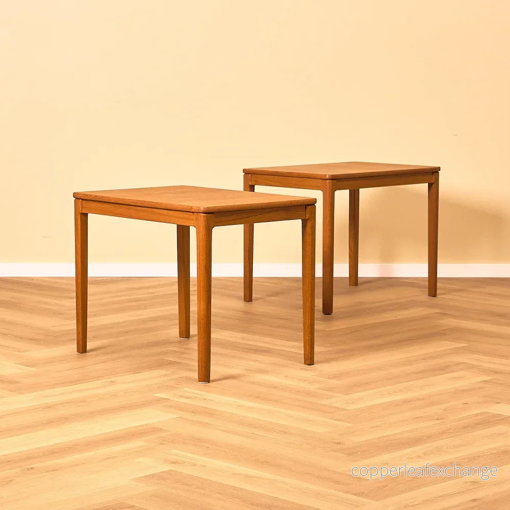 Svenska sidobord i teak