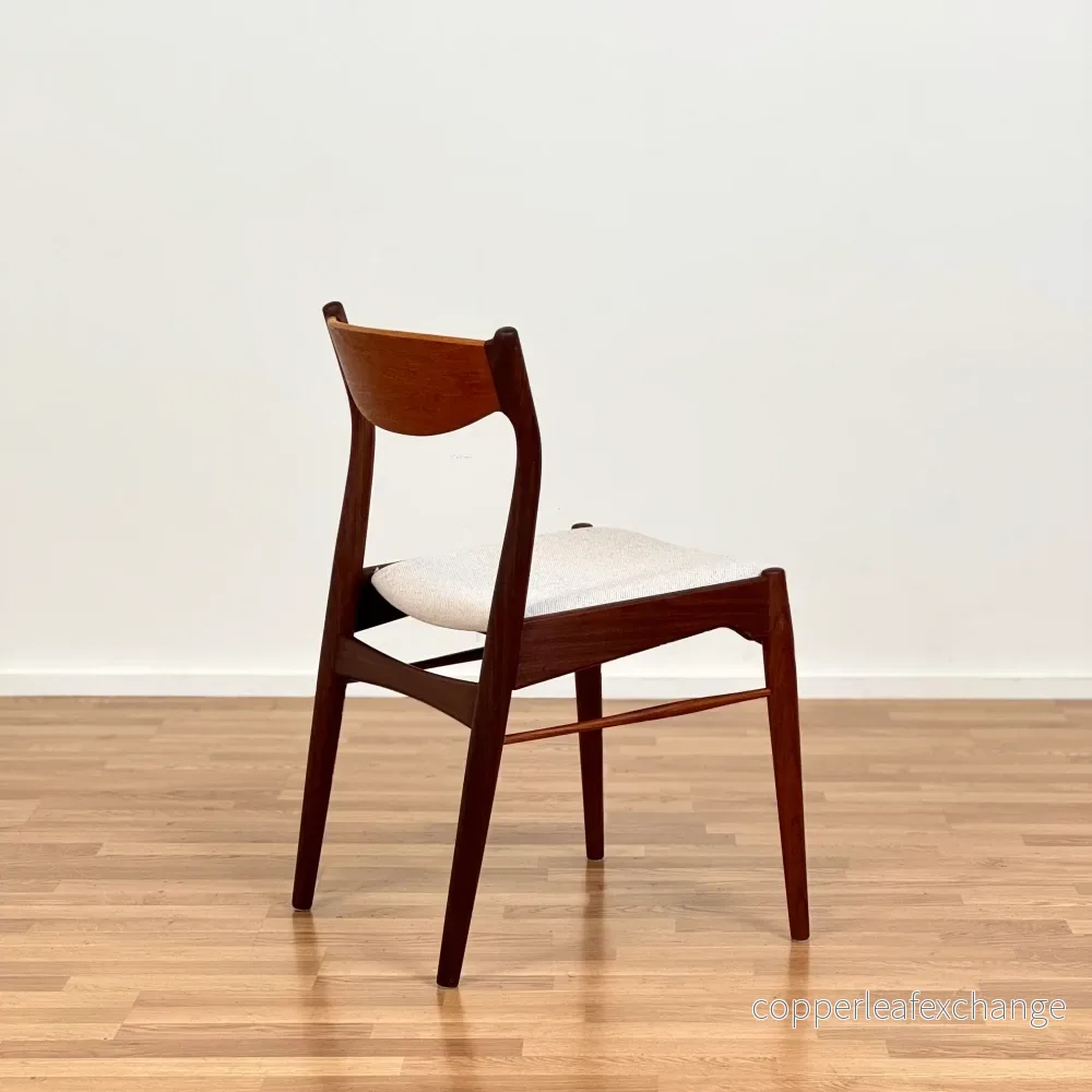 Set om 4 matstolar i teak av Ærthøj Jensen & Mølholm, 1950-60-tal, Danmark - Bild 3
