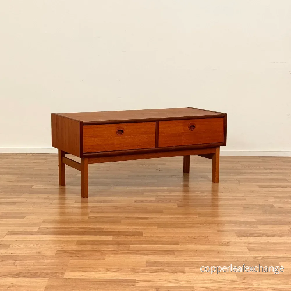 Svenskt sidobord i teak - Bild 2