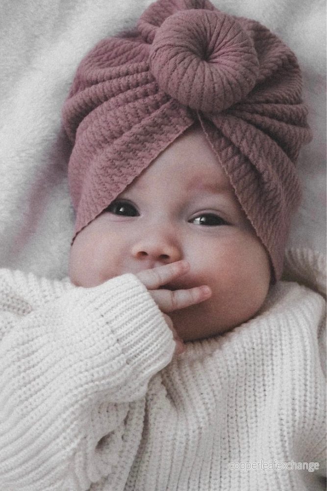 Turbanmössa med rosett för baby Turbanmössa med rosett för baby