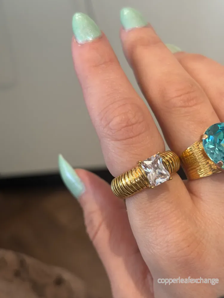 Sahara ring Clear gold 18