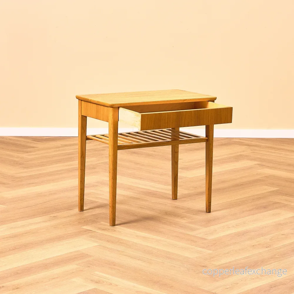 Svenska sängbord i björk och teak från Svensk Möbelindustri - Bild 2