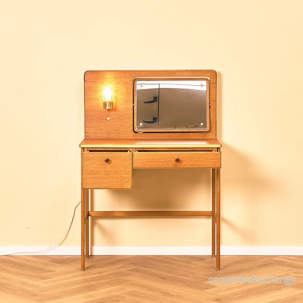 Svensk sminkbord / skrivbord i teak från AB Nybrofabriken, Fröseke - Bild 2