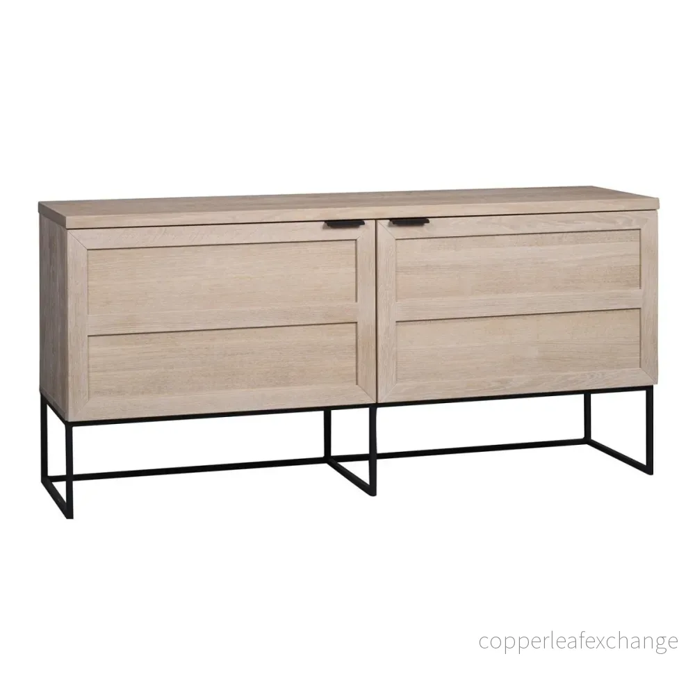 Sideboard Everett, Vitpigmenterad lackad ek Sideboard Everett, Vitpigmenterad lackad ek