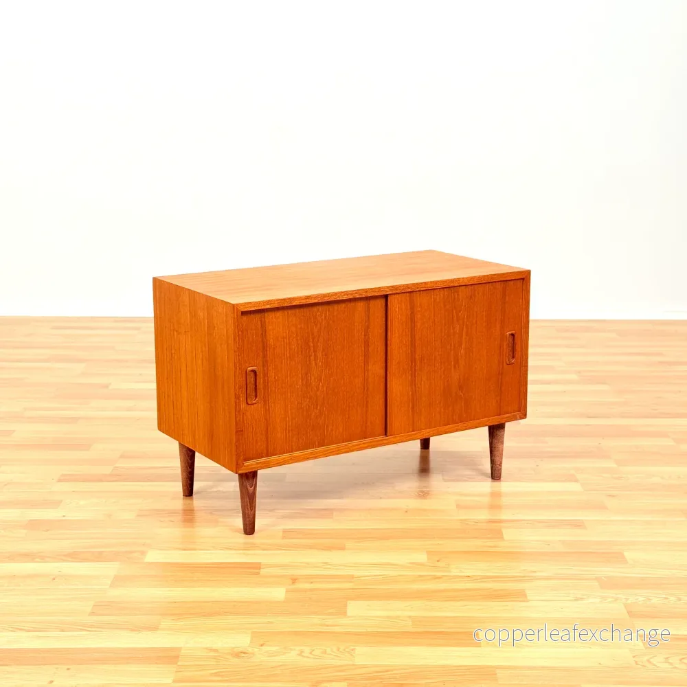 Svensk skänk i teak Svensk skänk i teak