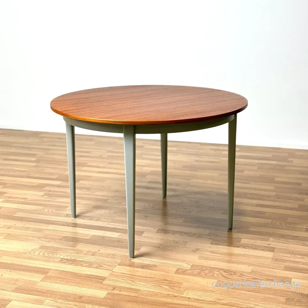 Runt matbord i teak, 1950-60-tal, Sverige