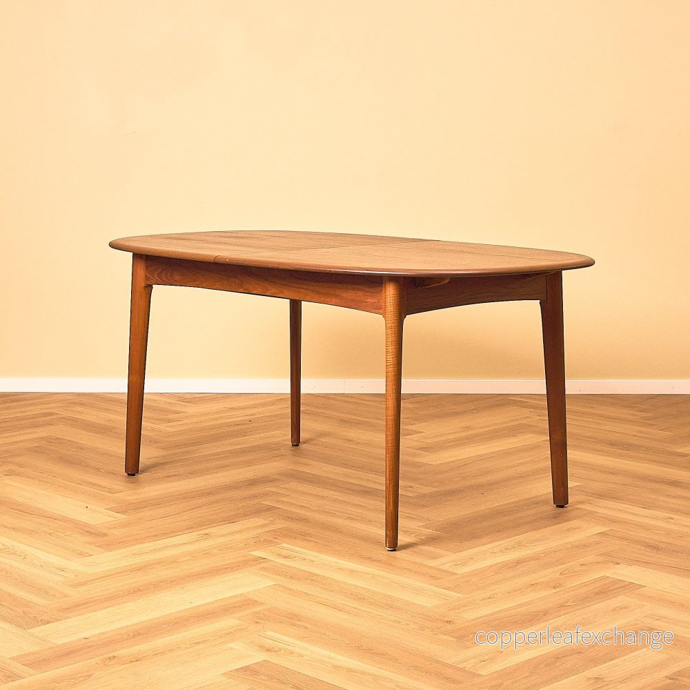 Danish oval dining table in teak by Svend Aage Madsen for Elsteds Møbelfabrik