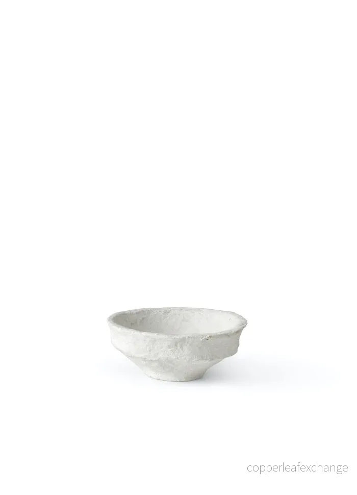 Sculptural bowl white - S