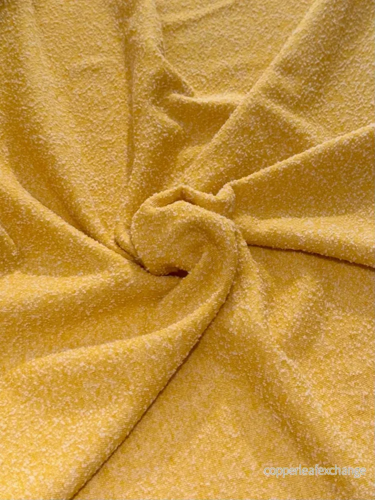 Deadstock – Wool ”Bouclé-ish” Bubbly Structure – Yellow – DY71