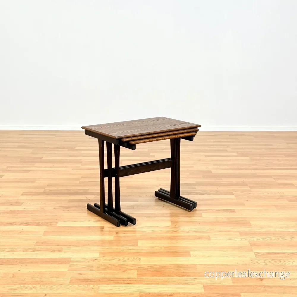 Danskt set med sidosbord i betsad ek - Bild 3