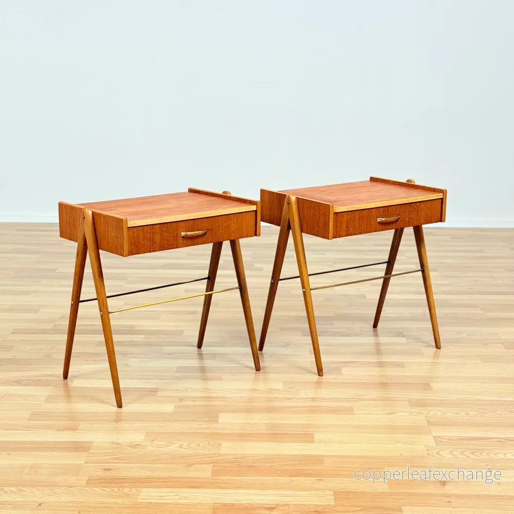 Svenska sängbord i teak Svenska sängbord i teak