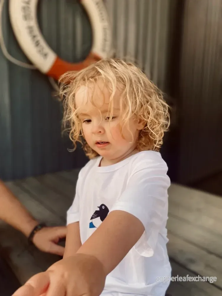 Oversized barn-T-shirt Skata – vit