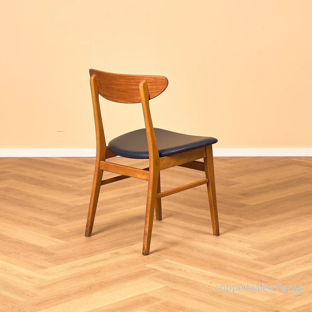 Matstolar i teak och bok av Farstrup, modell 210 - Bild 2