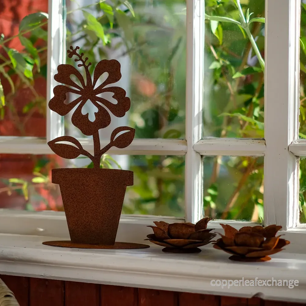 Rostig dekoration – hibiskus