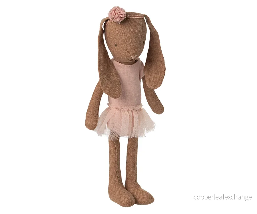 Maileg – Ballerina kläder i storlek 1 till kanin, ballerinaklänning rosa i tyll, hårband och klänning - Bild 2