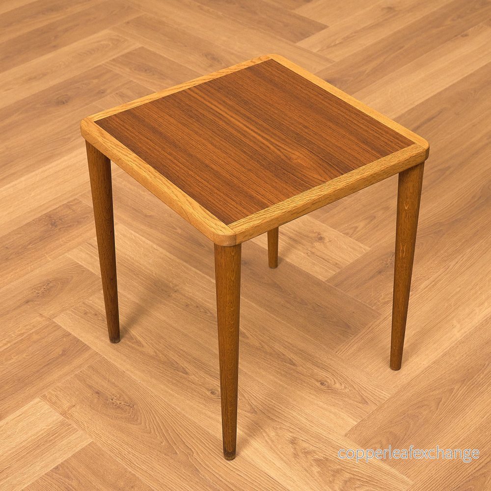 Svenskt teak- och ekbord av Yngve Ekström, modell "Cubus II" - Bild 2