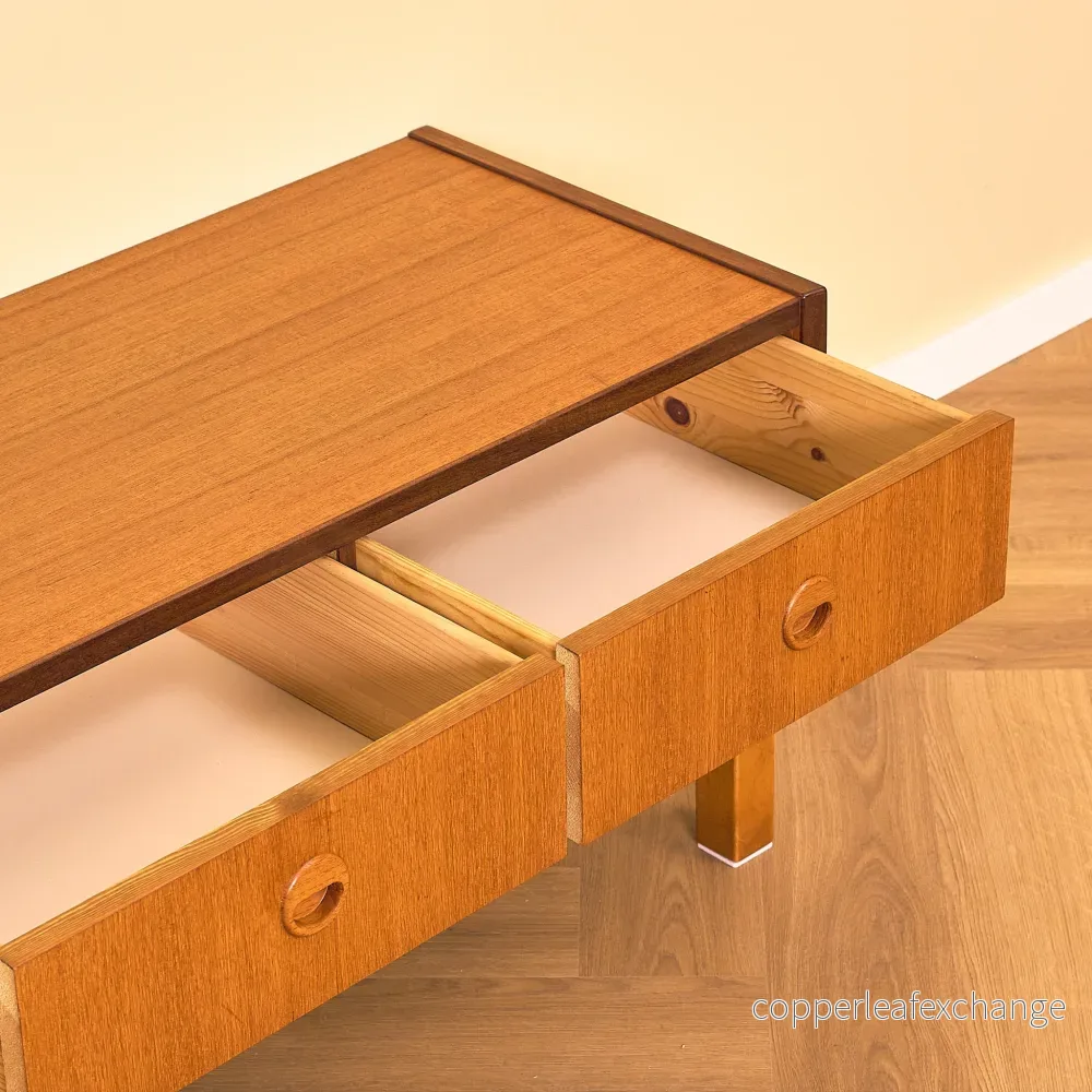 Svensk skänk / TV-bänk i teak och bok - Bild 3