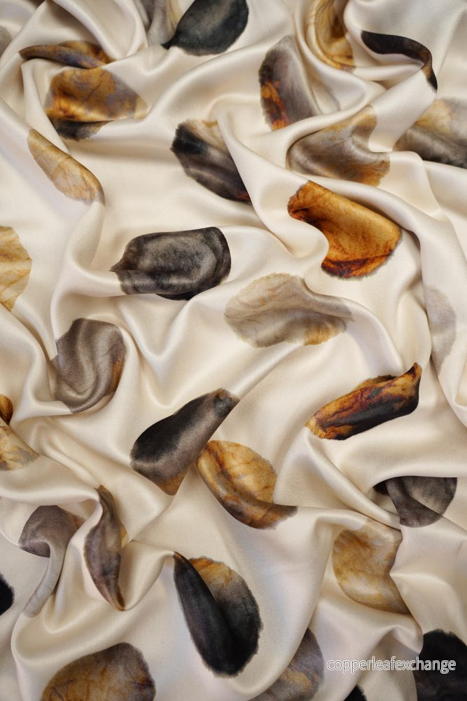 Viscose satin – Patterned – Dot – Large – Natural – 2604 Viscose satin – Patterned – Dot – Large – Natural – 2604
