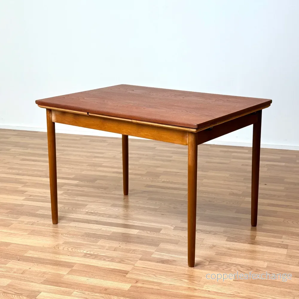 Danskt matbord i teak Danskt matbord i teak