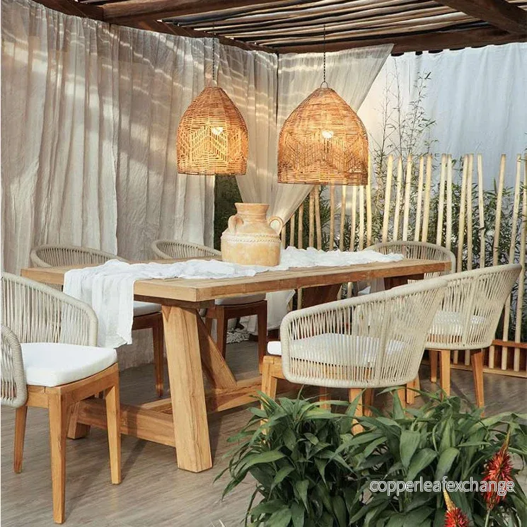 LUCIA Matsalsstol i Teak med Dyna – Elegant Utemöbel med Repdesign LUCIA Matsalsstol i Teak med Dyna – Elegant Utemöbel med Repdesign
