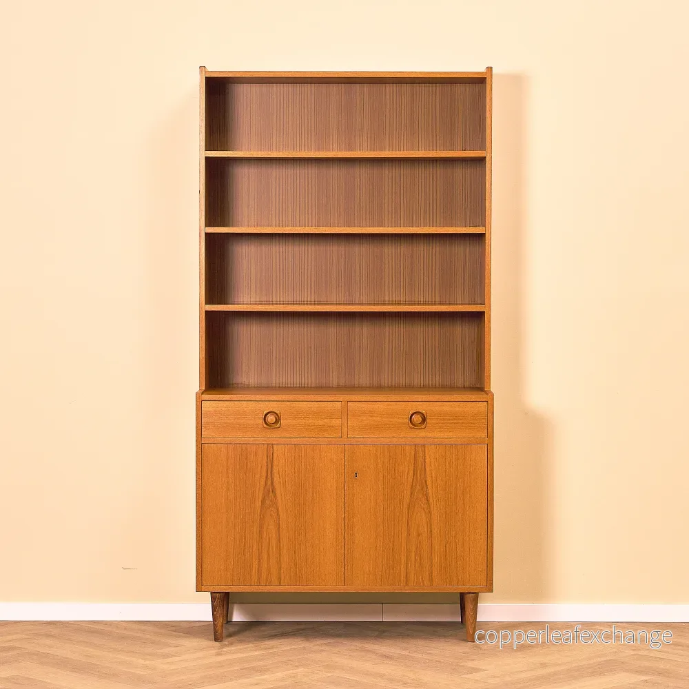 Svensk bokhylla i teak Svensk bokhylla i teak