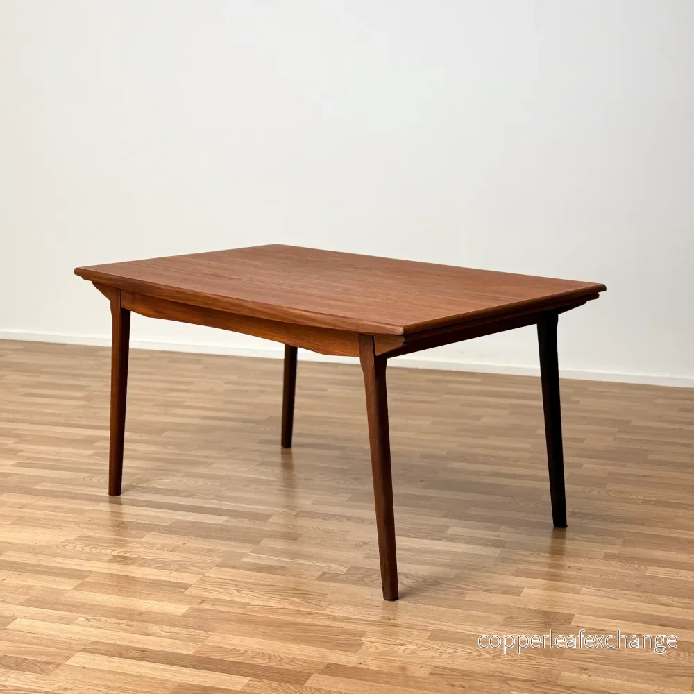 Rektangulärt matbord i teak och valnöt, 1950-60-tal, Danmark