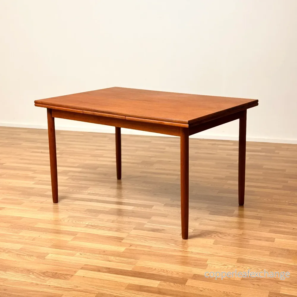 Danskt matbord i teak Danskt matbord i teak