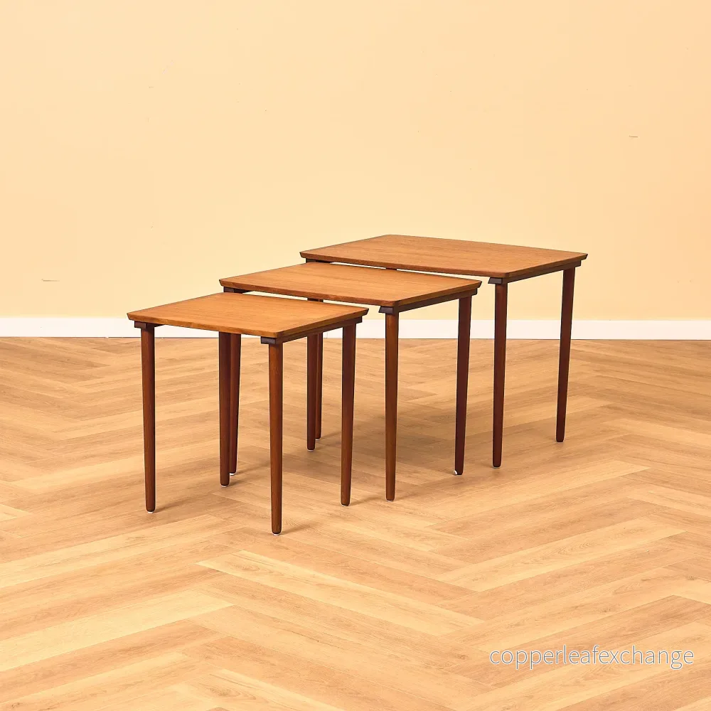 Danskt set med satsbord i teak - Bild 3