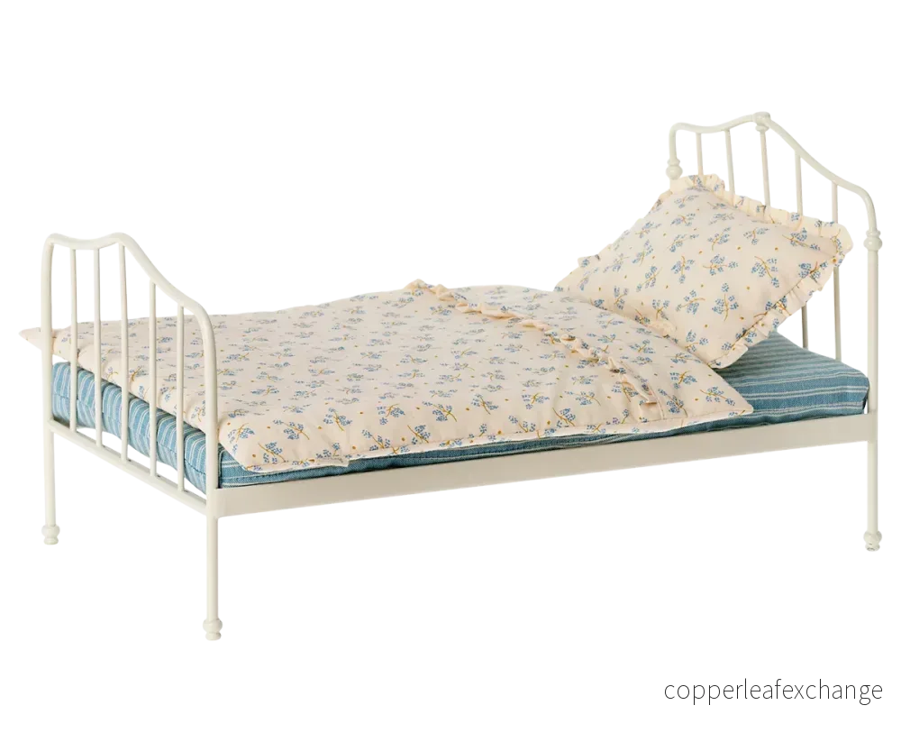 Maileg vintage stor säng