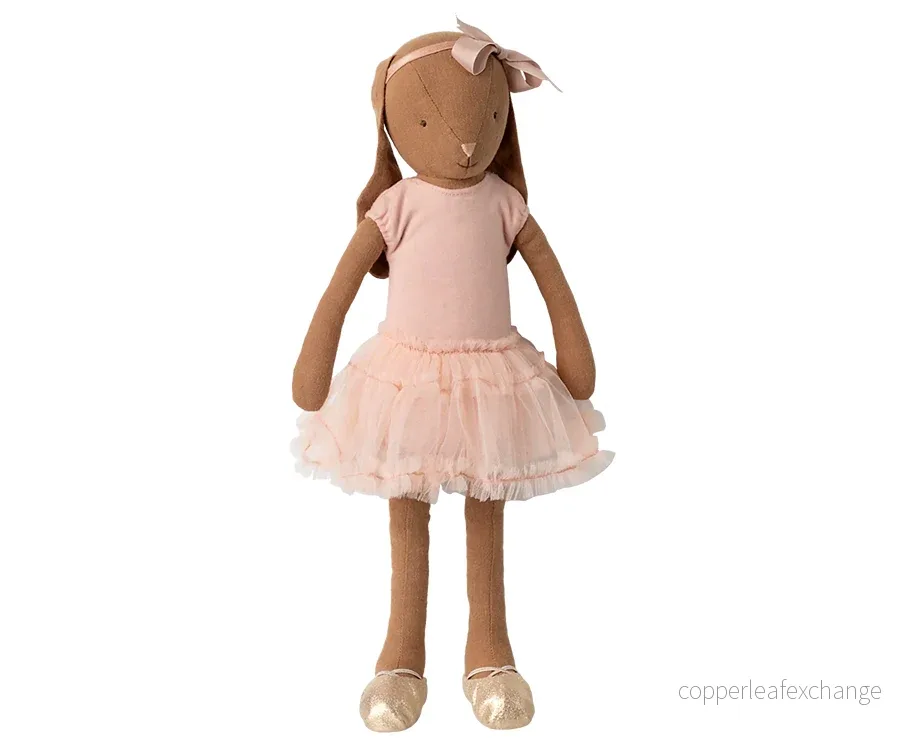 Maileg – Ballerina kläder rosa och ballerinaskor, storlek 3 till kanin, ballerinaklänning rosa i tyll, hårband, skor och klänning - Bild 2