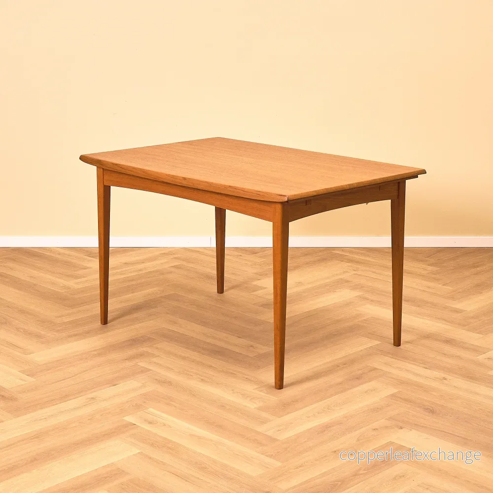 Svenskt rektangulärt matbord i teak från Rosendal Möbelfabrik, Rottne