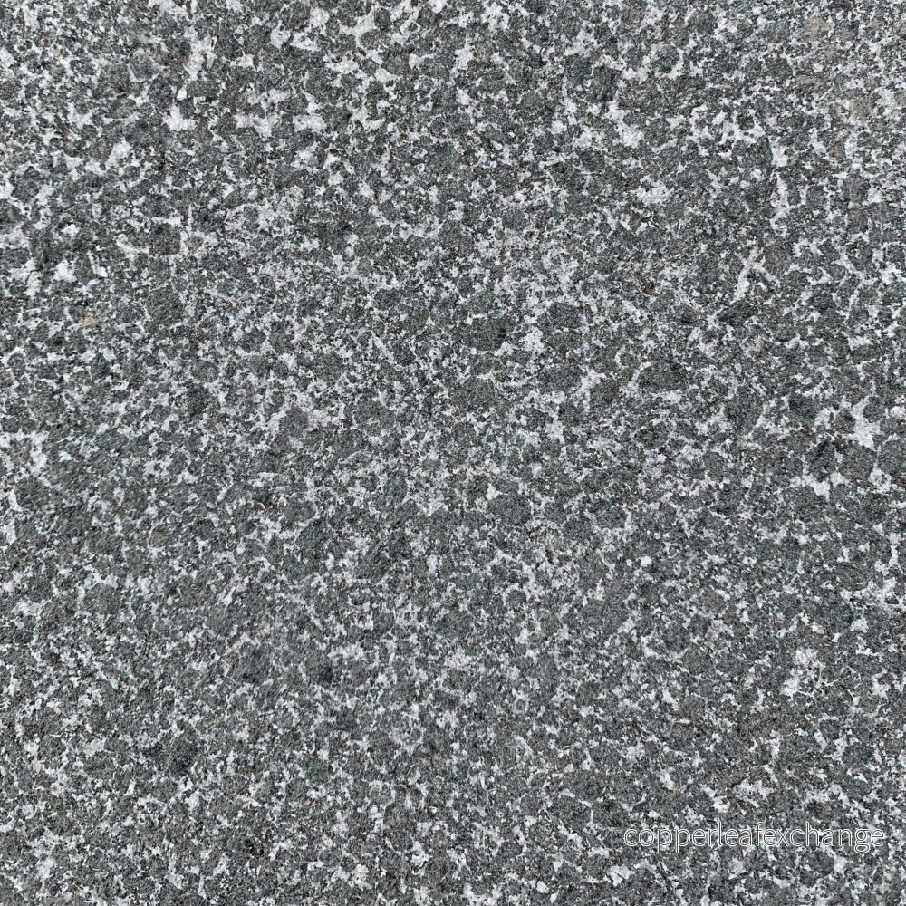 Bergama Granit Grafitgrå Blästrad Materialprov
