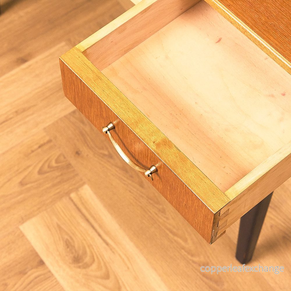 Svensk hallbänk/sidobord i teak - Bild 3