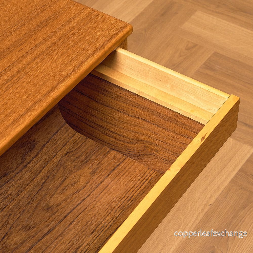 Svenskt sidobord i teak från Diö Möbler AB - Bild 3