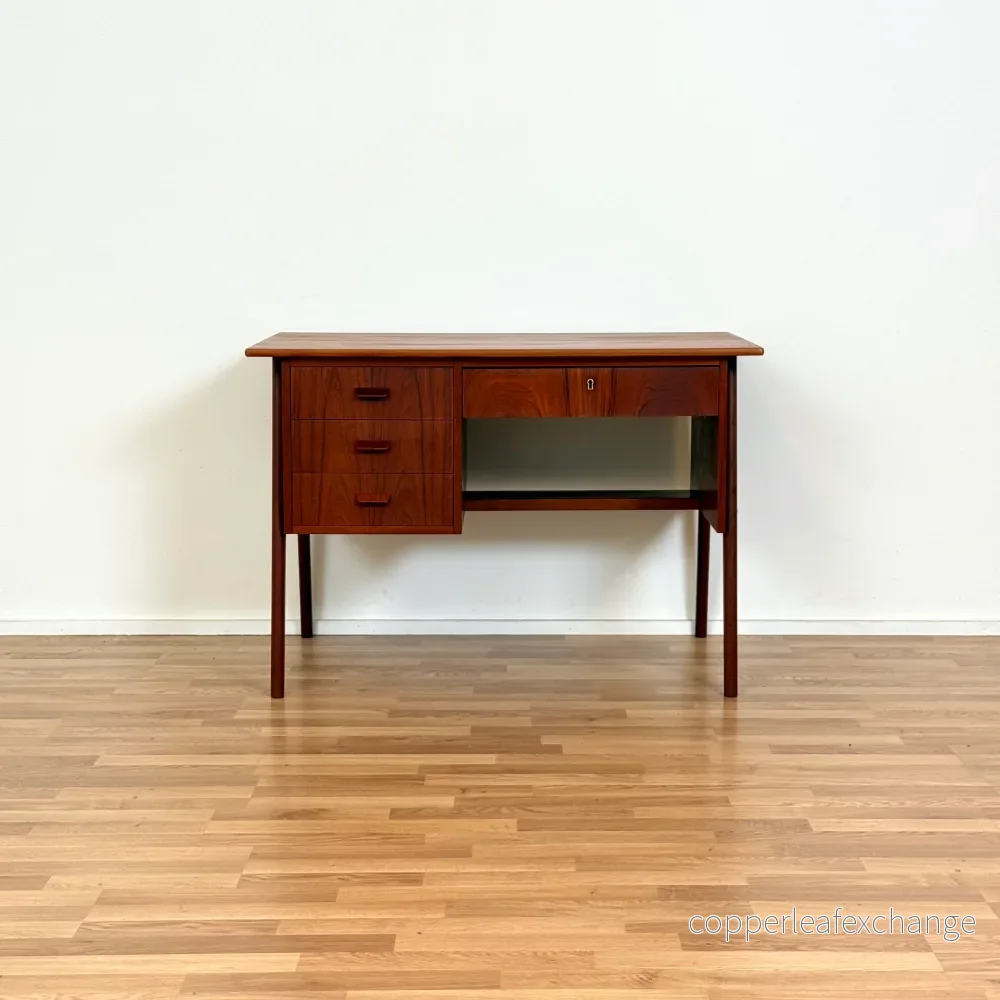Litet skrivbord i teak, 1950-60-tal, Danmark