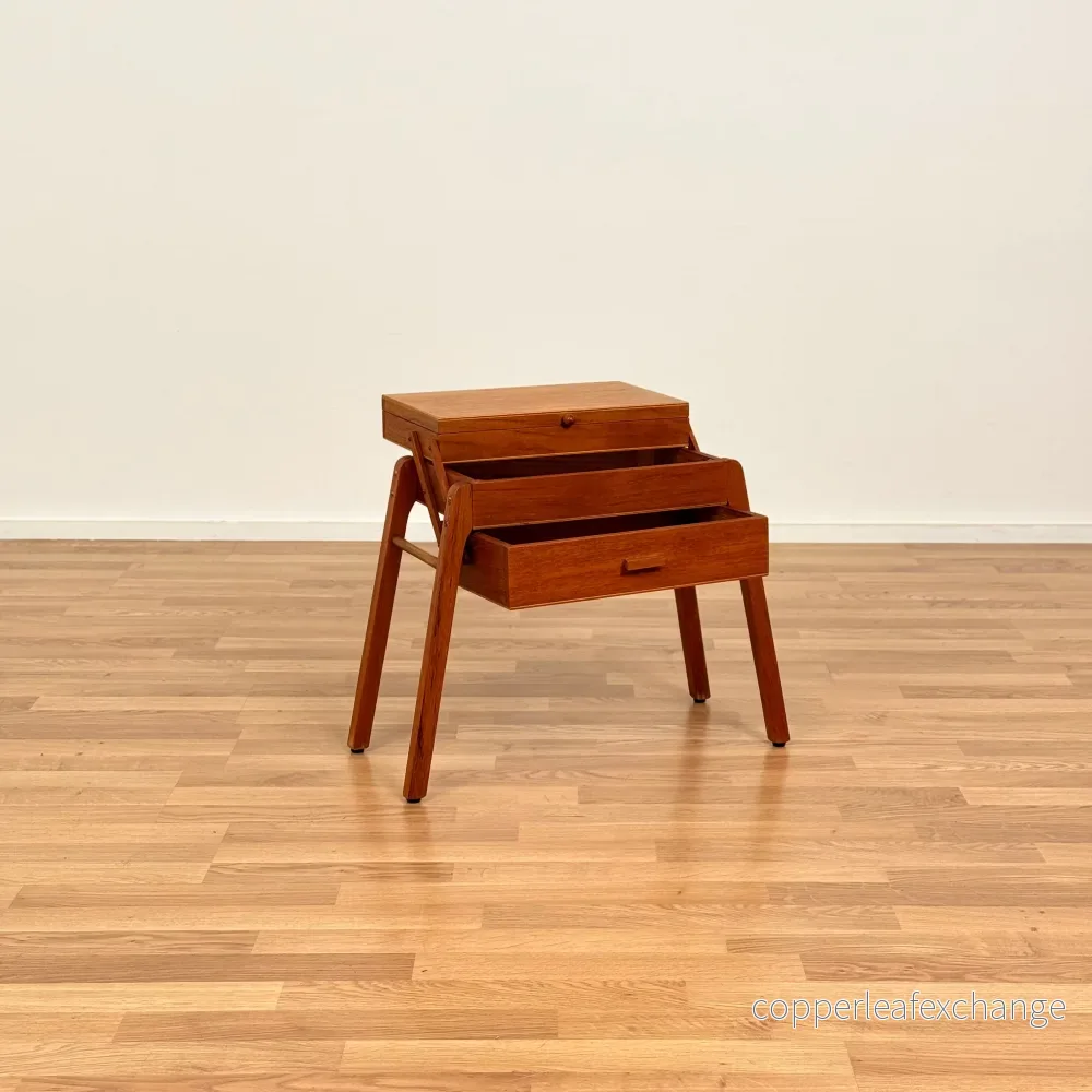 Sidobord / Skrivbord i teak, 1950-60-tal, Sverige - Bild 2