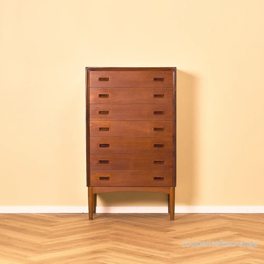 Tall Danish Chest of Drawers in Teak and Oak, 1950s Tall Danish Chest of Drawers in Teak and Oak, 1950s