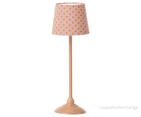 Maileg golvlampa, mörk puder Maileg golvlampa, mörk puder