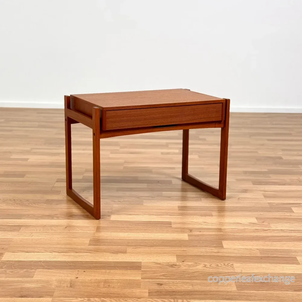 Sidobord i teak, 1950-60-tal, Danmark