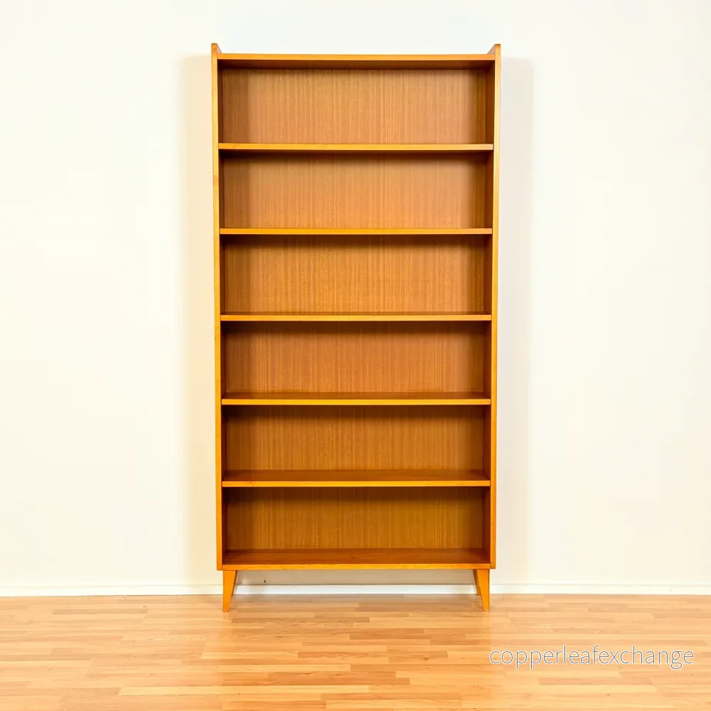 Svensk bokhylla i teak Svensk bokhylla i teak