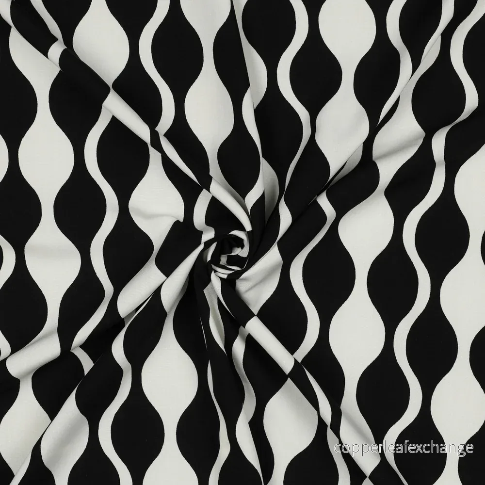 Patterned Viscose - Lenzing Ecovero - Abstract - Black, White - Bild 3