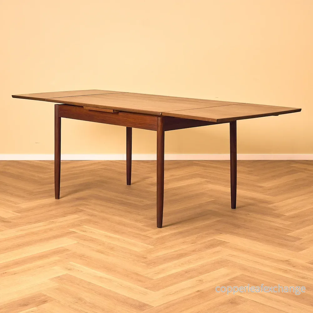 Danskt rektangulärt matbord i teak och valnöt - Bild 2