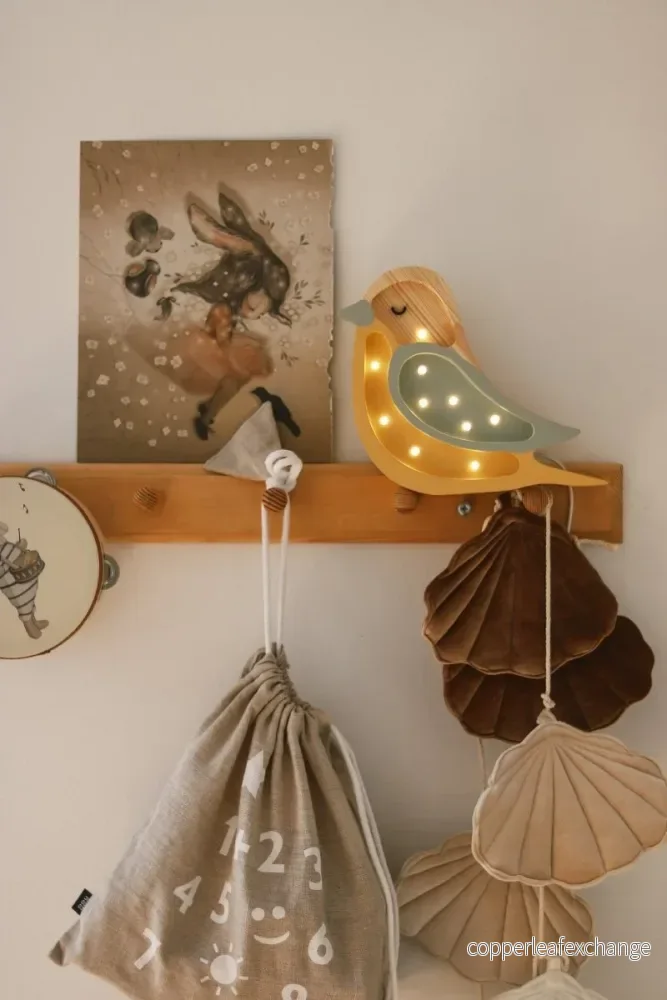 Fågellampa i trä – dimbar LED med timer - Bild 2