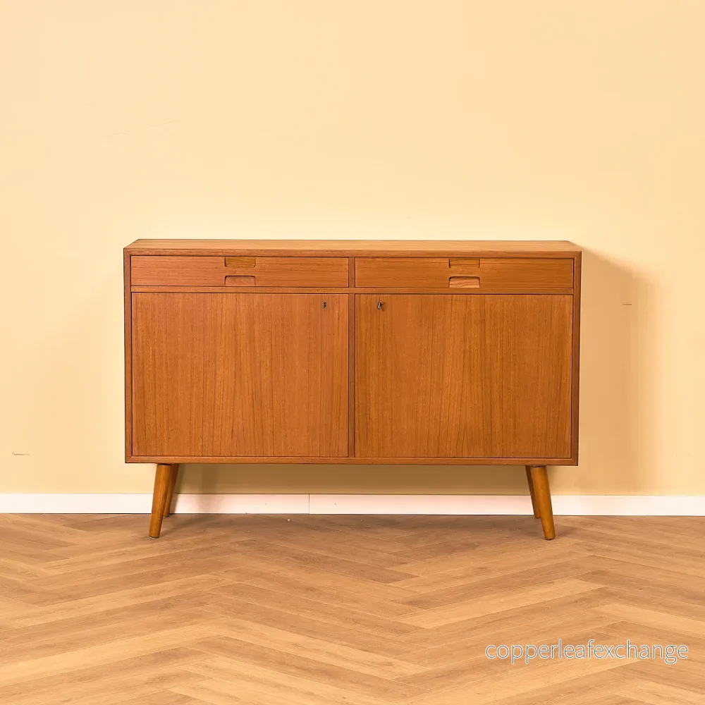 Svensk sideboard i teak