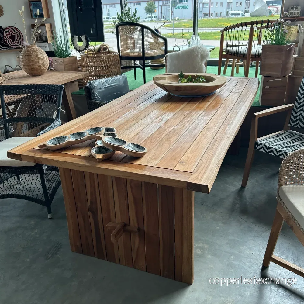 Bologne Matbord Teak 220 cm – Trädgårdsbord Naturlig Kant