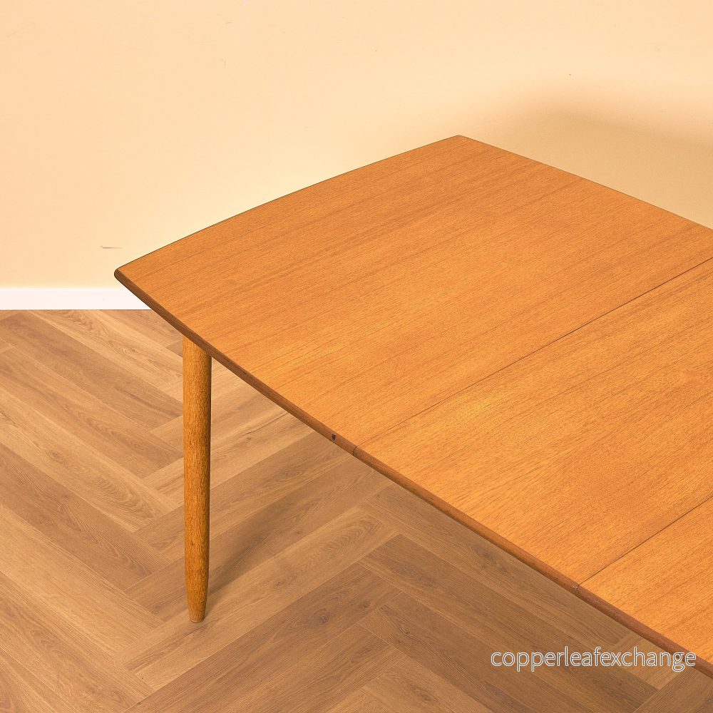 Svenskt matbord i teak och ek från Bränntorps - Bild 3