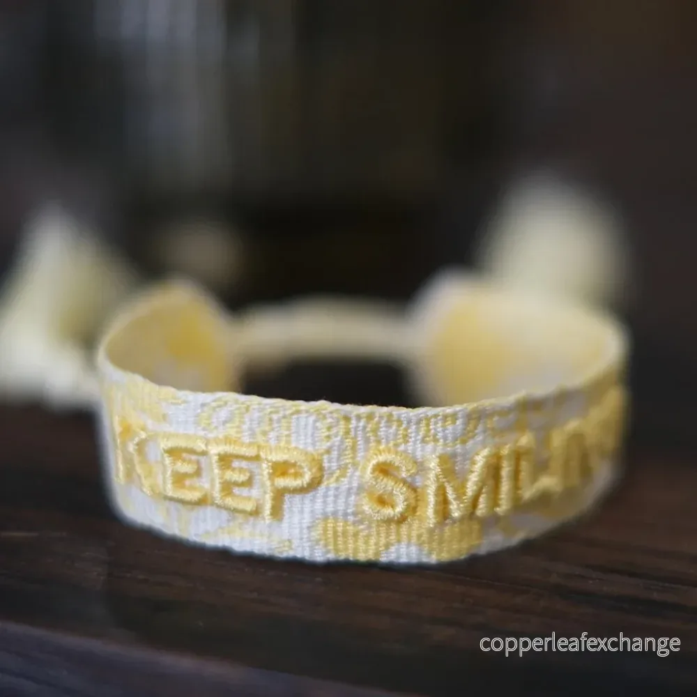 Boho-armband: Keep smiling