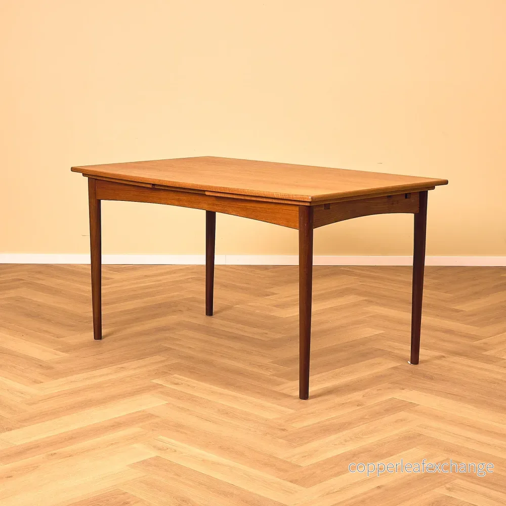 Danskt matbord i teak Danskt matbord i teak